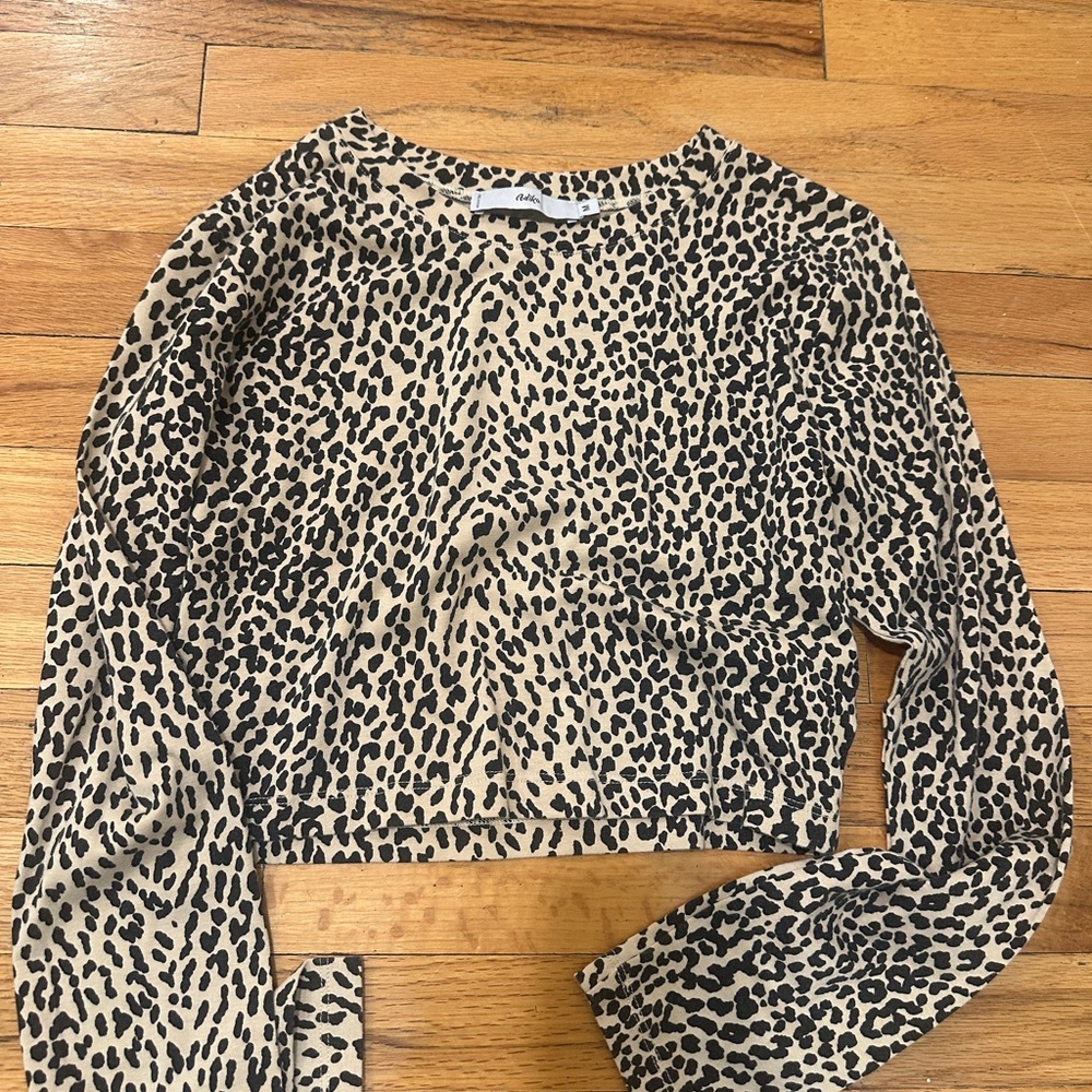 Leopard Print Long Sleeve Top